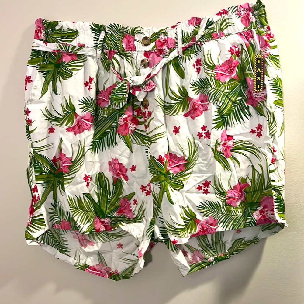 Floral print shorts